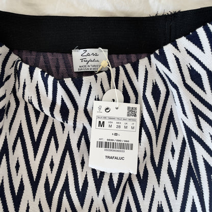 NWT Zara- Trafaluc Patterned Pencil Skirt