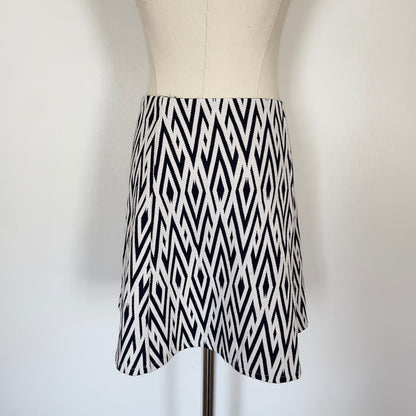 NWT Zara- Trafaluc Patterned Pencil Skirt