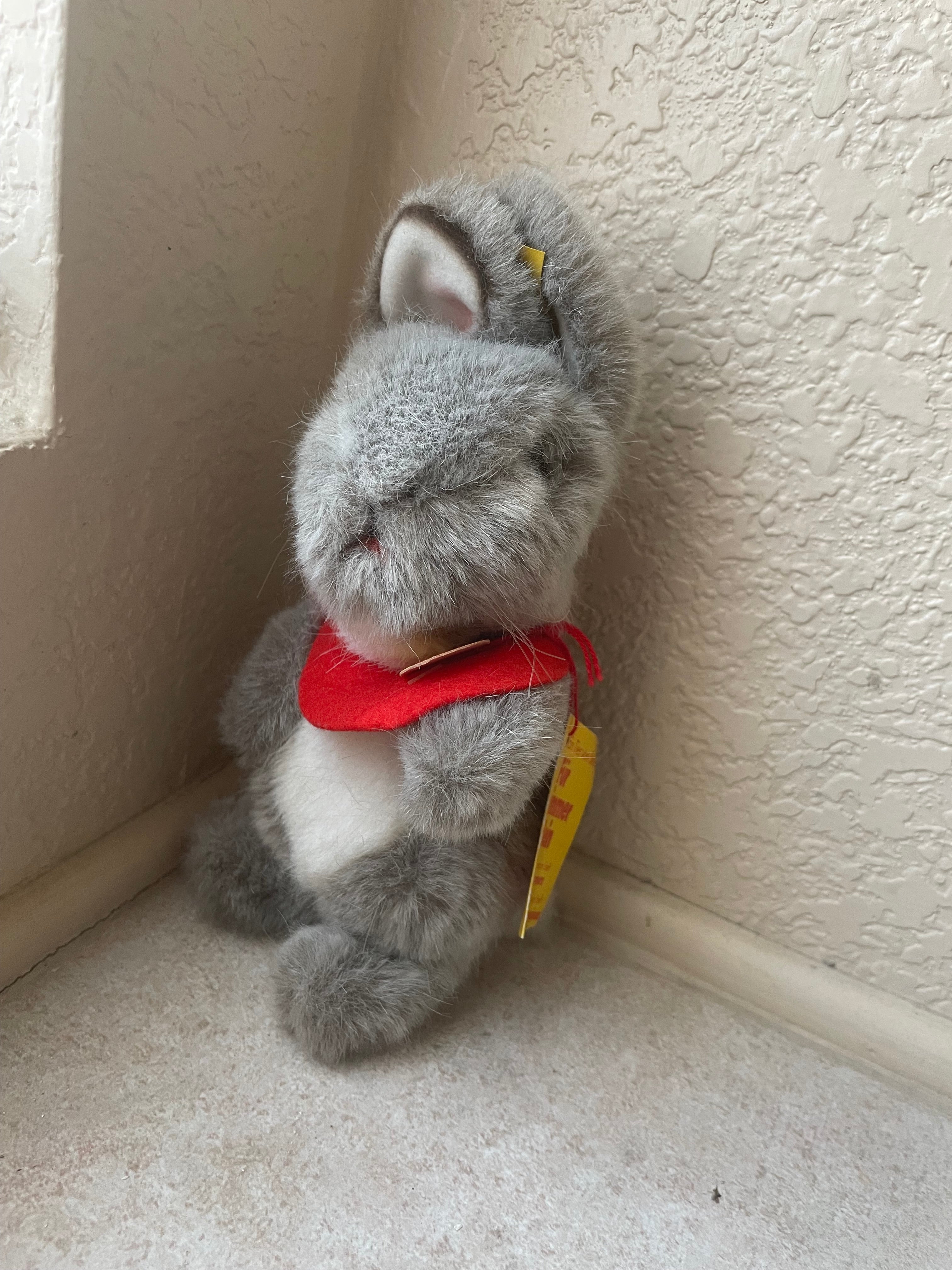 Timmy Rabbit New Steiff Timmy rabbit – California Thrift Store