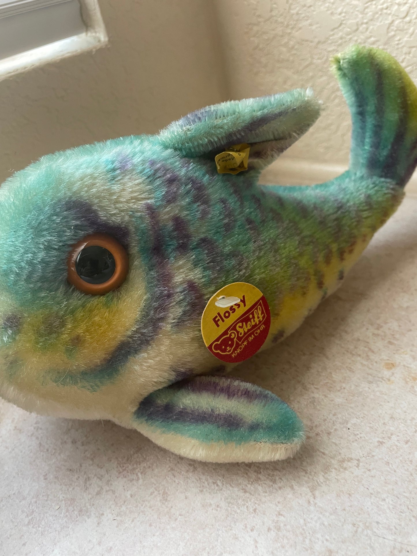 New Steiff Flossy fish animal stuffed toy